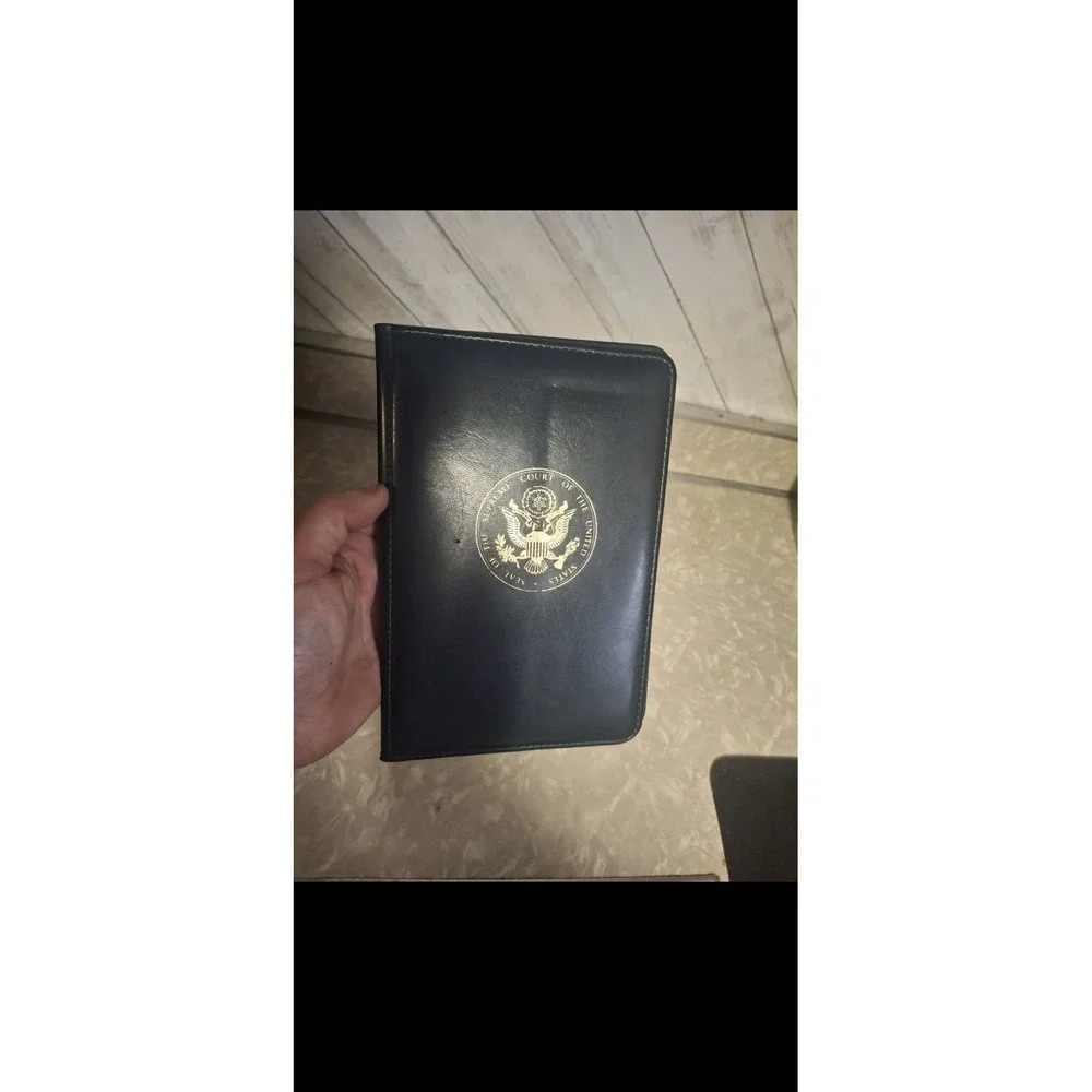 Supreme Court Black Leather Business Portfolio with Zipper–Padfolio